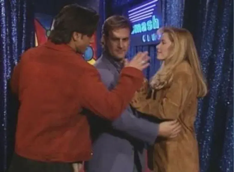 Joey tiene una novia muy graciosa