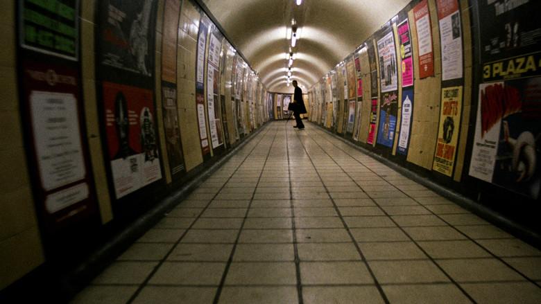 Un hombre lobo americano en Londres - Fondo