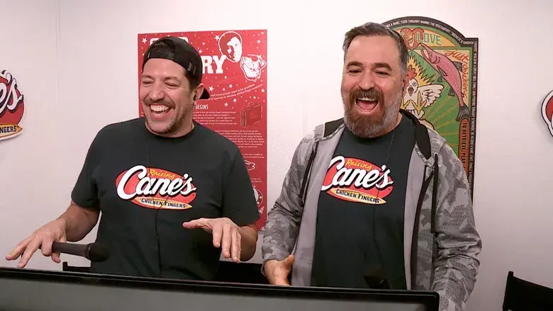 Bromistas Imprácticos - Fondo