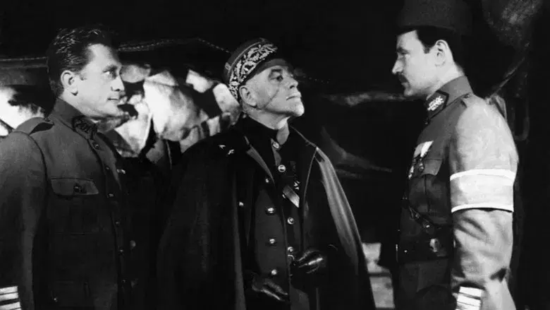 Senderos de gloria - Fondo