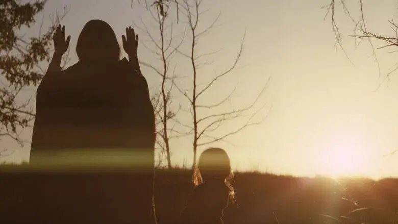 Los asesinos de la luna - Fondo