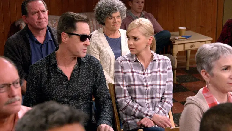 Hombrecillos giratorios y una pájara muy guarra