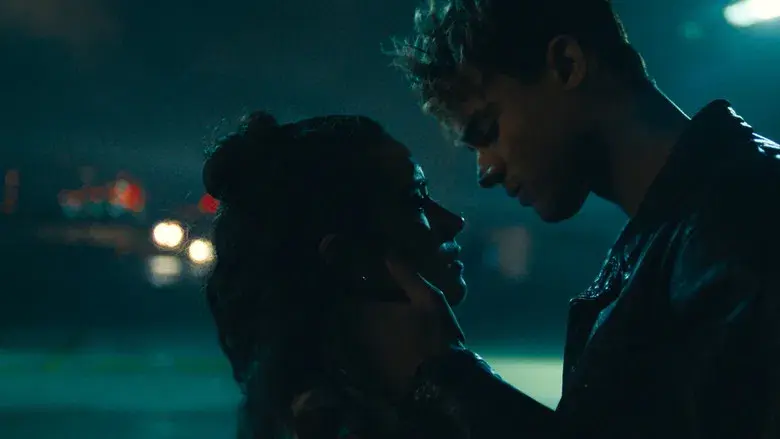 Culpa mía: Londres - Fondo