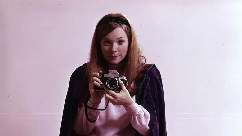 Shirley's World - Fondo