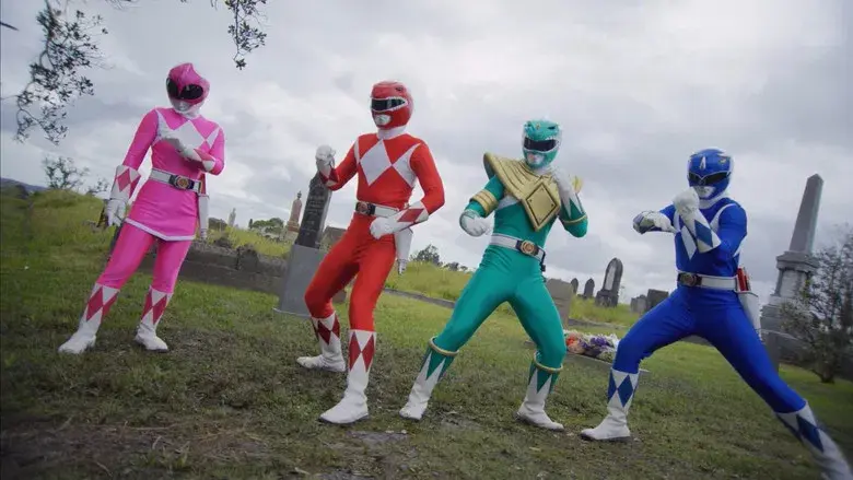 Mighty Morphin Power Rangers: Ayer, hoy y siempre - Fondo