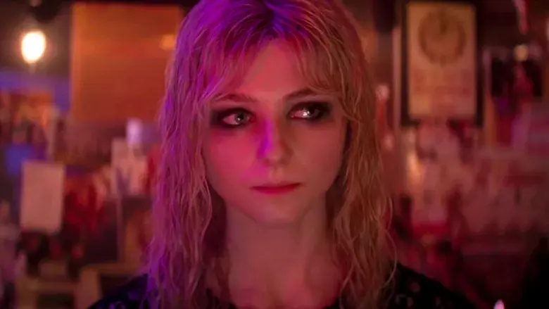 Última noche en el Soho - Fondo