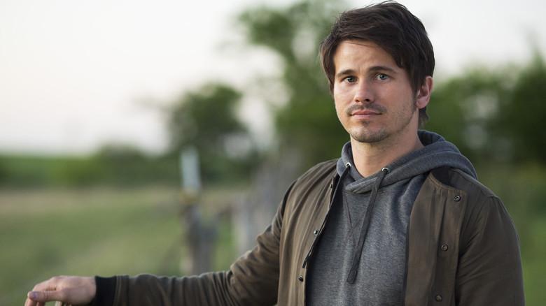 Kevin (Probably) Saves the World - Fondo