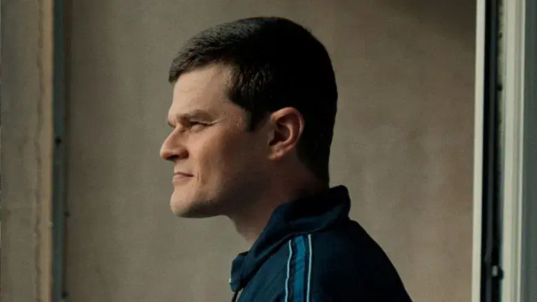 Incontrolable (I Swear) - Fondo