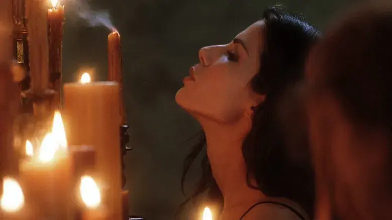 Prácticamente magia - Fondo