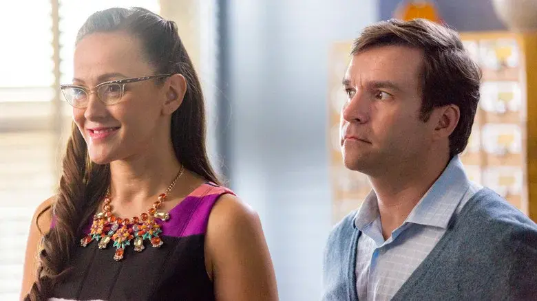 Signed, Sealed, Delivered: Higher Ground - Fondo