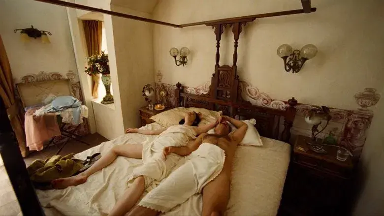 Pobres criaturas - Fondo