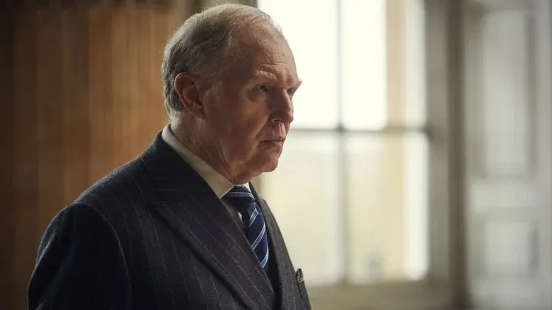 King Charles III - Fondo