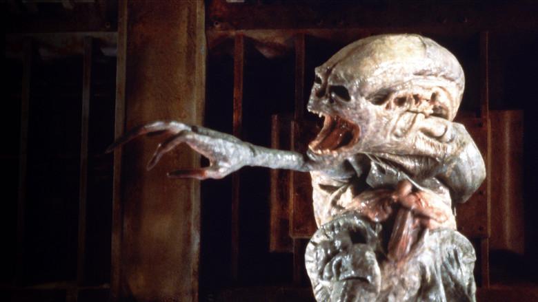 Alien: Resurrección - Fondo