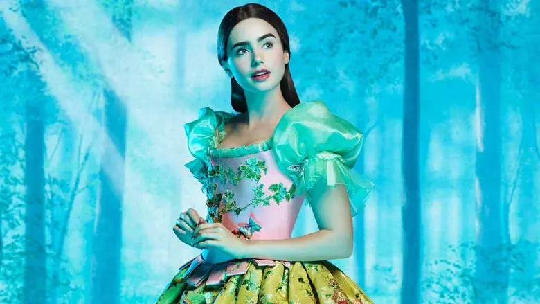 Blancanieves (Mirror, Mirror) - Fondo