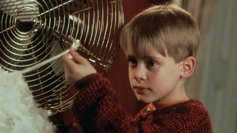 Solo en casa - Fondo