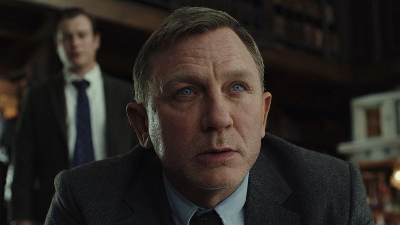 Puñales por la espalda - Fondo