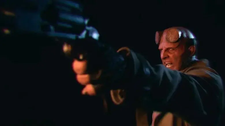 Hellboy: El Hombre Retorcido - Fondo