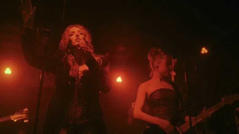 El brillo de la televisión - Fondo