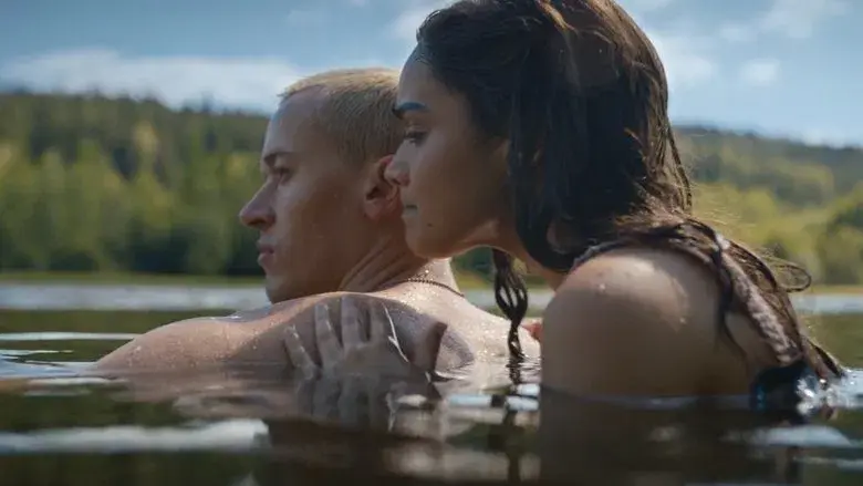 Los Juegos del Hambre: Balada de pájaros cantores y serpientes - Fondo