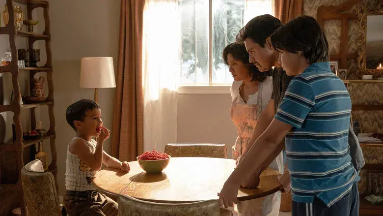 Flamin'Hot: La historia de los Cheetos picantes - Fondo