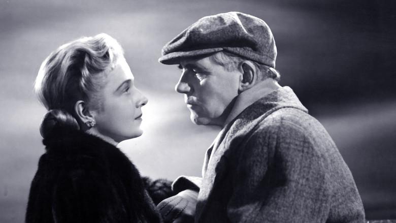 Misión en Moscú - Fondo