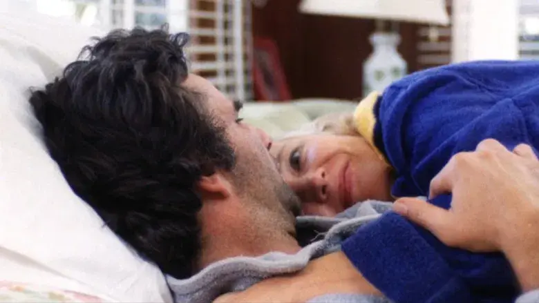 Una mujer bajo la influencia - Fondo