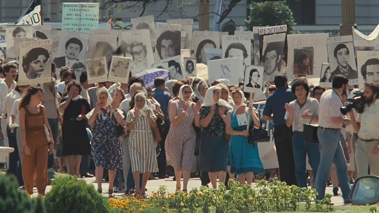 La historia oficial - Fondo