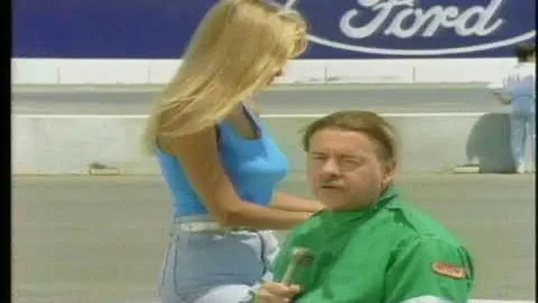 Dorf Goes Auto Racing - Fondo