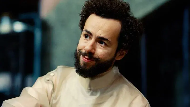 Pobres criaturas - Fondo