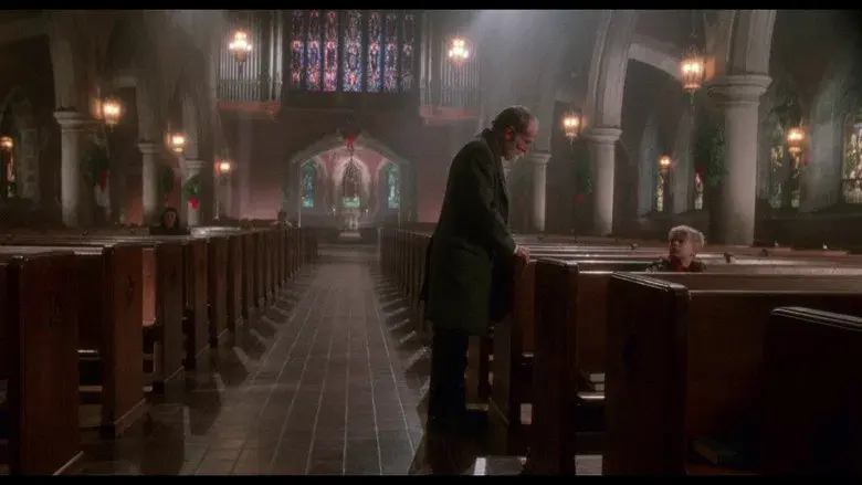 Solo en casa - Fondo