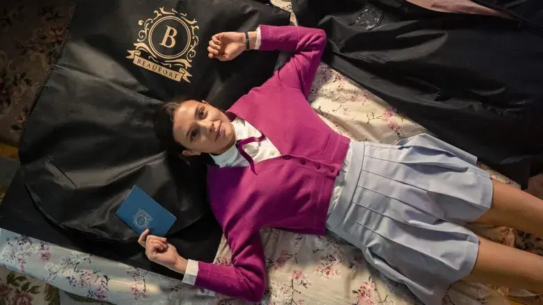 Maxton Hall: Un mundo entre nosotros - Fondo