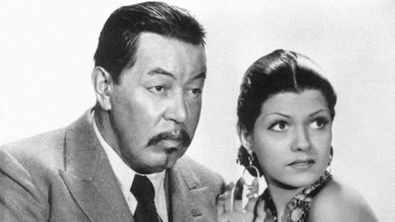 Charlie Chan en Egipto - Fondo