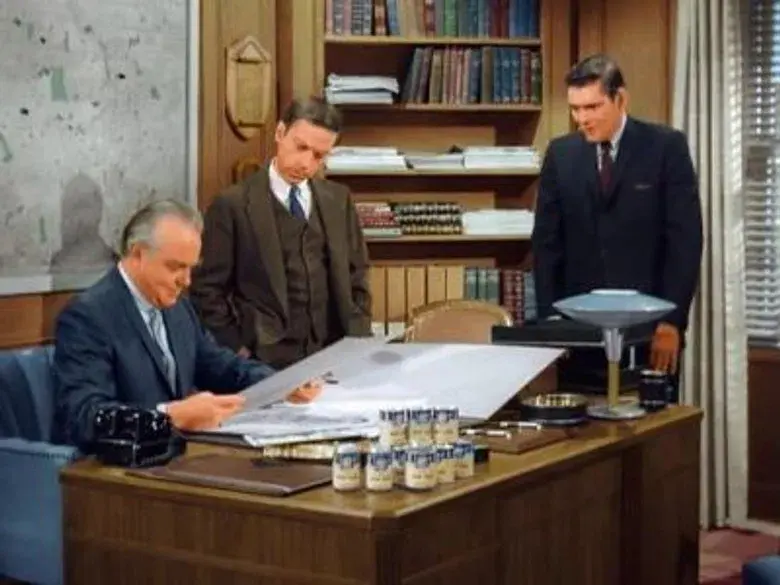 Sigue a esa bruja (1ª parte)