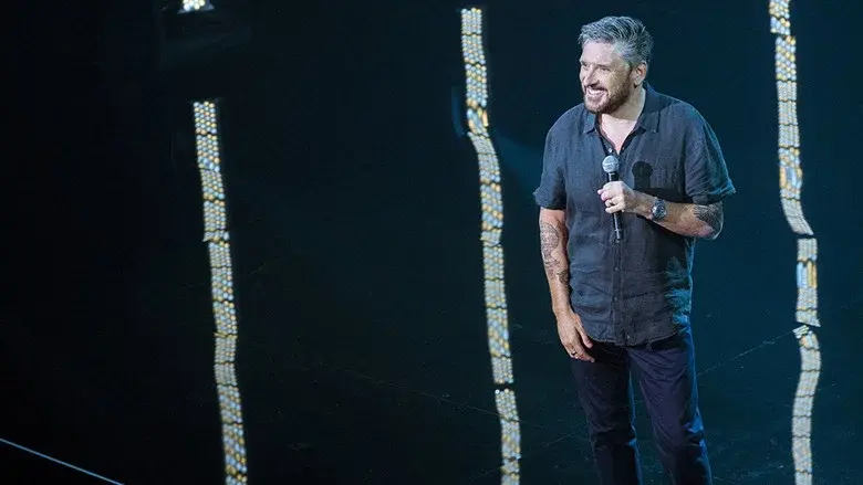 Craig Ferguson: Tickle Fight - Fondo