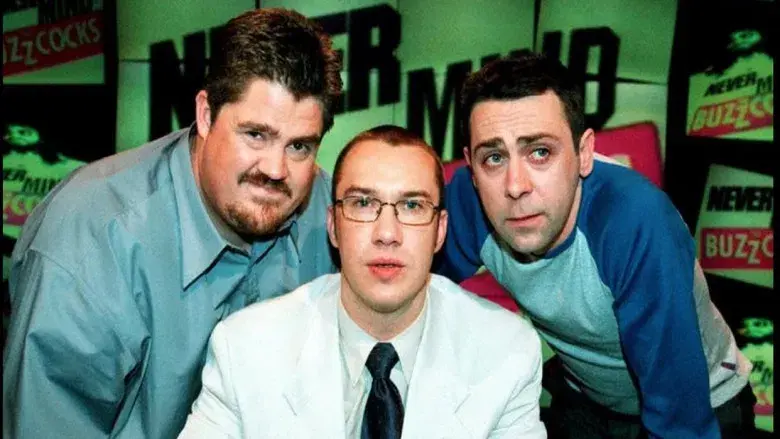 Never Mind the Buzzcocks - Fondo