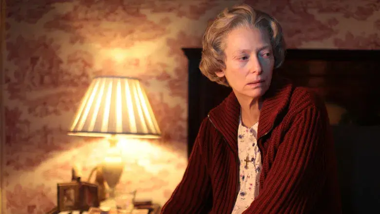 La Hija Eterna - Fondo