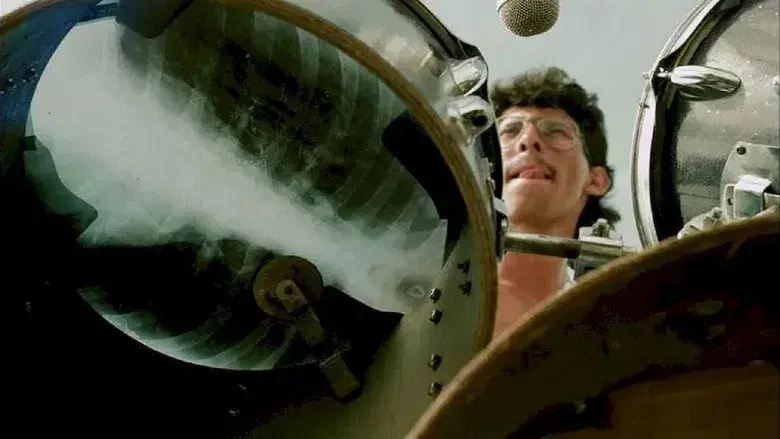 Rodrigo D. No futuro - Fondo