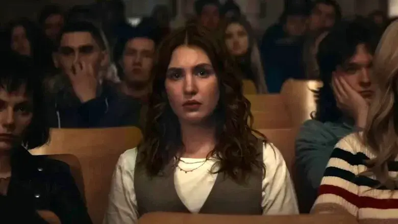 Whistle: El silbido del mal - Fondo