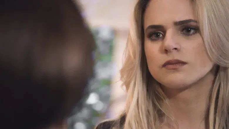 Diana revela a su familia que trafica cocaína