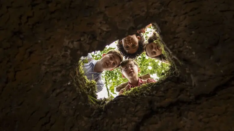 The Curse of Kirrin Island - Fondo