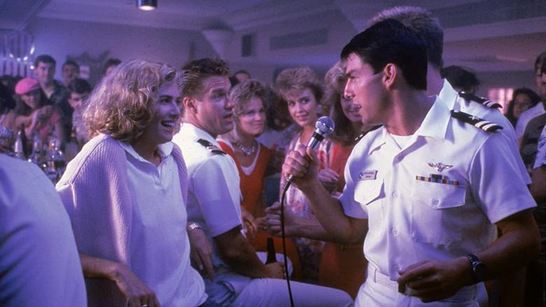 Top Gun: Ídolos del aire - Fondo