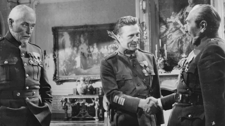 Senderos de gloria - Fondo