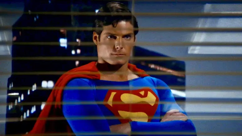 Superman II - Fondo