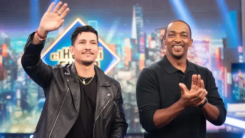 Anthony Mackie y Danny Ramírez