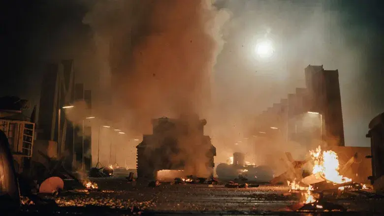 Der Tiger (El tanque) - Fondo