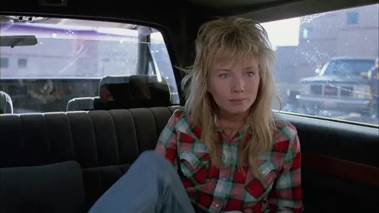 Y la creó para el escándalo - Fondo