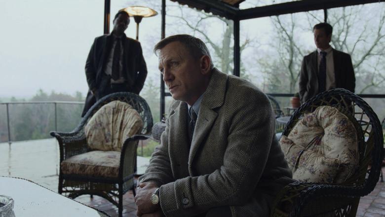 Puñales por la espalda - Fondo