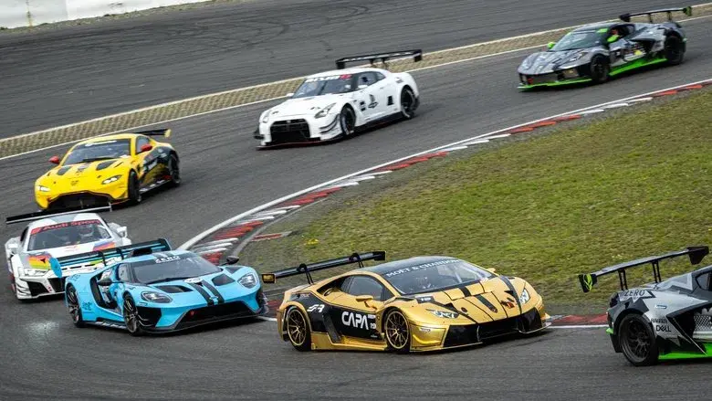 Gran Turismo - Fondo