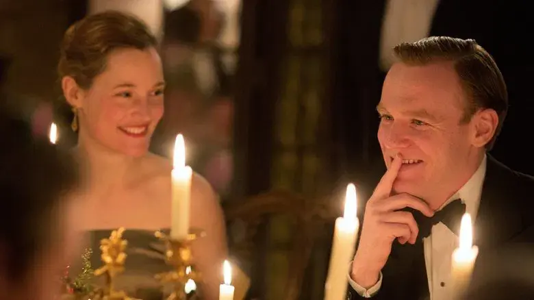 El hilo invisible - Fondo