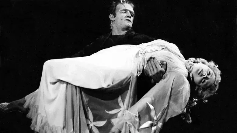 Frankenstein y el hombre lobo - Fondo